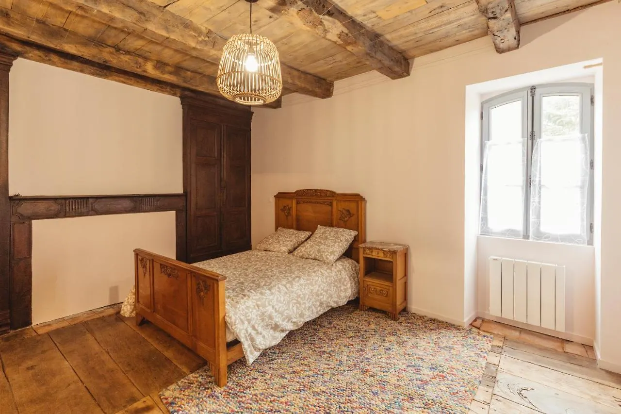 Holiday home Gites Chez Antonin Tour-de-Faure